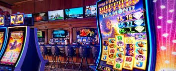 Tampilan meja dealer langsung roulette dengan antarmuka multibahasa